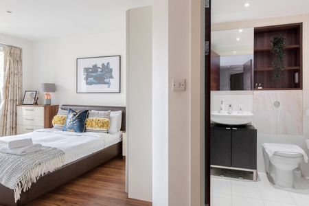 2 Bed Flat, Napier House, W3 - Photo 3