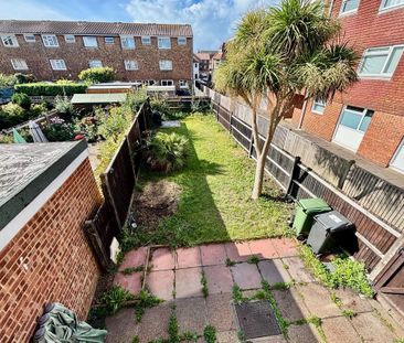 3 bedroom townhouse to rent - Photo 6