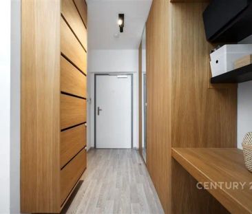 Slunný 2+kk s balkonem v Rezidenci Zelené město – garážové stání v ... - Photo 1