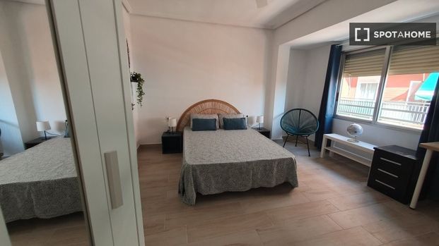 valencia, Valencian Community 46011 - Foto 1