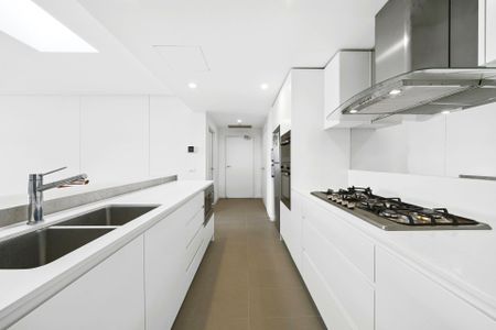 Waterfront Lifestyle | Picturesque Bay, City and Shipwreck Views - Photo 4