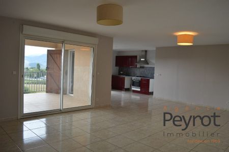 Location Maison 4 pièces 105m² SAILLAGOUSE 66800 - Photo 2