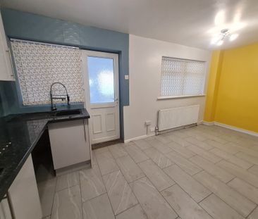 Sycamore Avenue, Knottingley - Photo 6