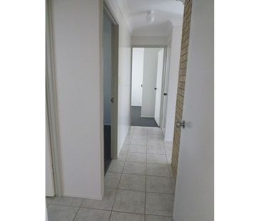 4/137 George Street, Bundaberg West, Qld 4670 - Photo 4