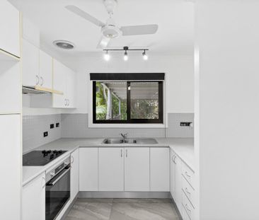 LEANYER LIVING: SPA, SPACE, AND STORAGE - Photo 4