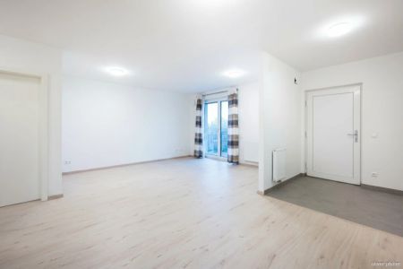 SCHÖNE; HELLE 2 ZIMMERWOHNUNG MIT BALKON und STELLPLATZ - Foto 4