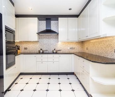 5 bedroom apartment to rent - Photo 1