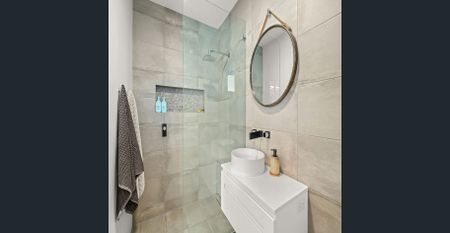 Stunning home - walk to Shelly beach - Photo 3