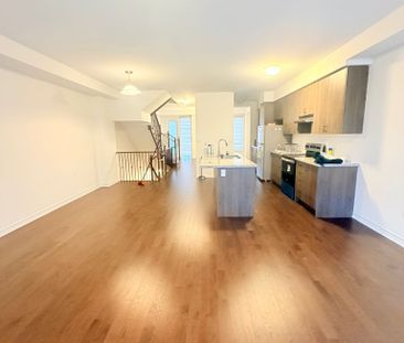 For Lease - 298 CARNWITH Drive, Whitby, Ontario - Photo 4