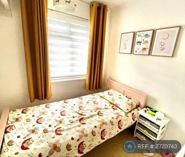 3 bedroom semi-detached house to rent - Photo 6