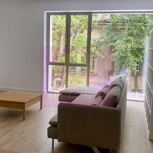 Armeneasca | 4 camere | 109 mp, mobilat utilat, boutique 2023, terasa - Fotografie 1