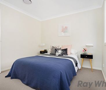 2 Kuraman Close, Macquarie Hills NSW 2285 - House For Rent | Domain - Photo 3