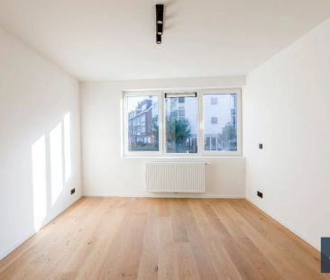 Prachtig duplex appartement met 4 slpk, 3 badk, grote tuin en parke... - Foto 1