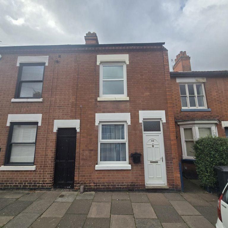2 bedroom terraced house to rent - Photo 1