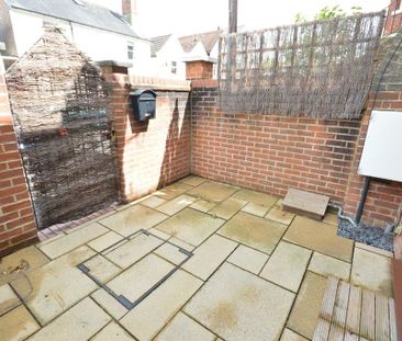 1 bedroom end of terrace house to rent - Photo 1