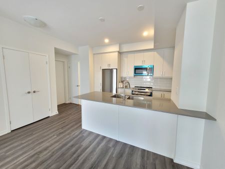 For Lease - 131 Honeycrisp Crescent Unit# TH215, Vaughan, Ontario - Photo 4