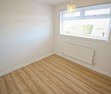 5 bedroom semi-detached house to rent - Photo 6