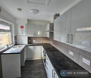 2 bedroom end of terrace house to rent - Photo 5