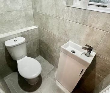 4 bedroom house to rent - Photo 4