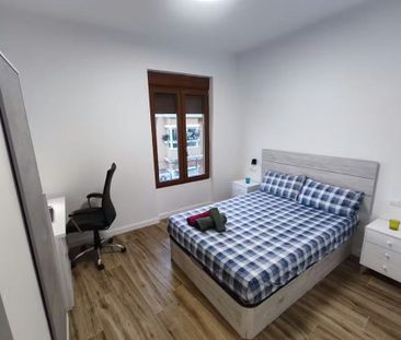 Carrer de Vicent Brull, Valencia, Valencian Community 46011 - Photo 6