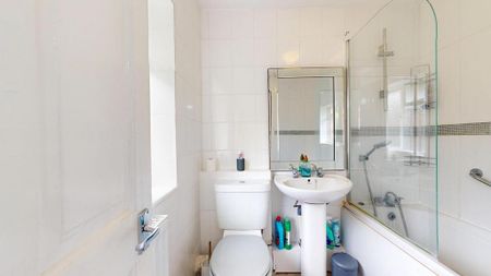 3 bedroom ground floor flat to rent - Photo 5