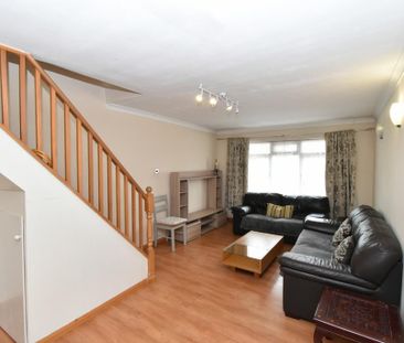 2 bedroom semi-detached house to rent - Photo 4