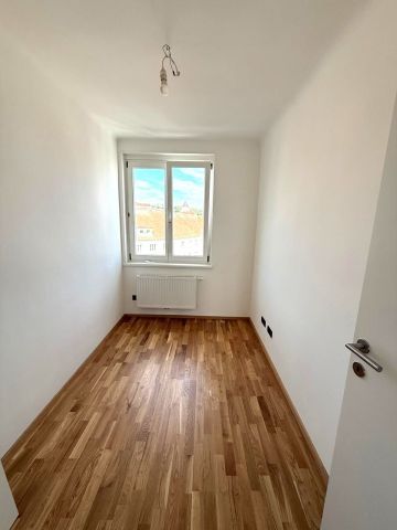 TOPRENOVIERTE 2-Zimmer Wohnung mit Terrasse und Weitblick - Foto 2