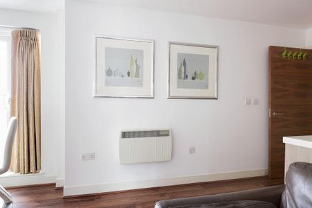 2 bedroom flat to rent - Photo 4