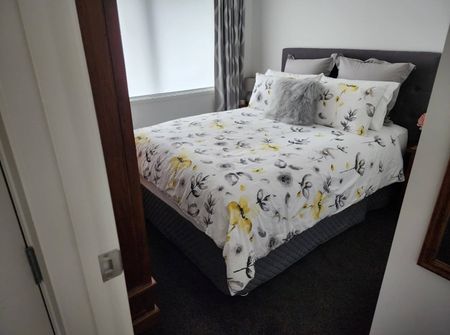 Modern Home - Pyes Pa - Photo 2