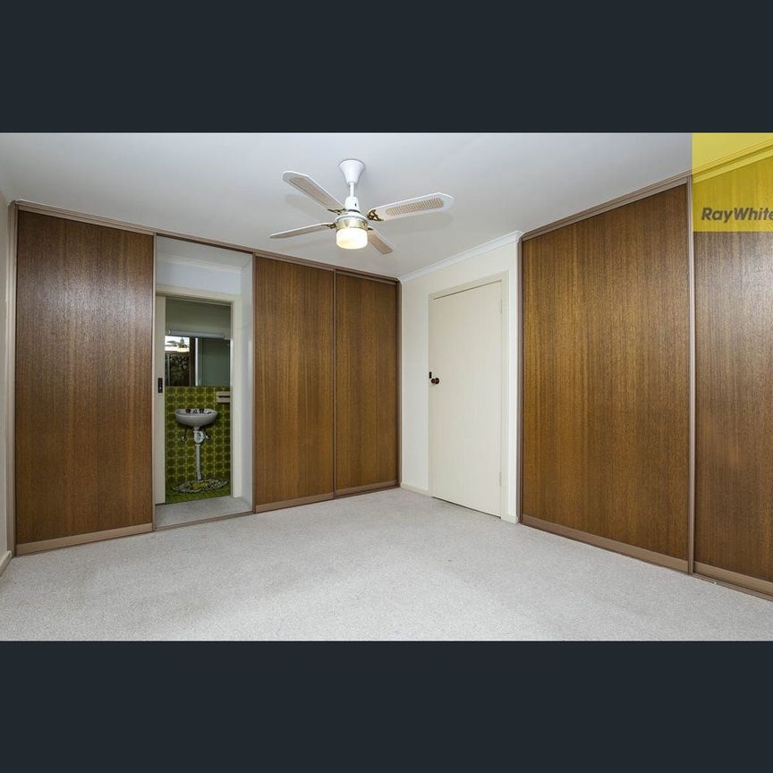 15 Newcombe Avenue, West Lakes Shore, SA 5020 - Photo 1