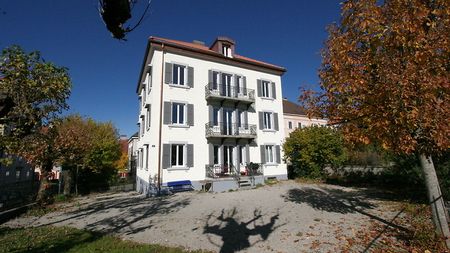 4 Zimmer-Wohnung in La Chaux-de-Fonds (NE), möbliert, auf Zeit - Photo 2