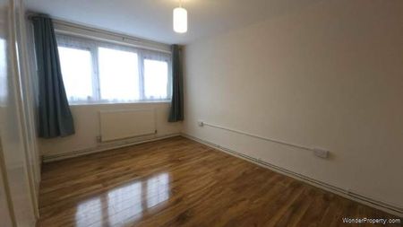 3 bedroom property to rent in Ilford - Photo 4