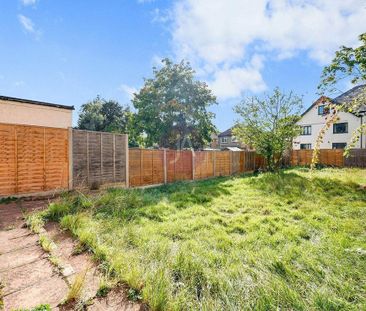 4 bedroom House to rent in Hanover Road, Kensal Rise, London, NW10 - Photo 5