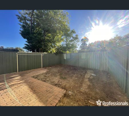 2/53 Woodloes Street, Cannington, WA 6107 - Photo 4