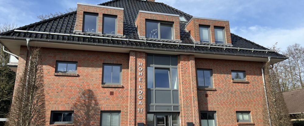 Zentrumsnah wohnen mit Balkon und Fahrstuhl! 3-Zimmer-Wohnung in Leer-Loga! - Photo 1