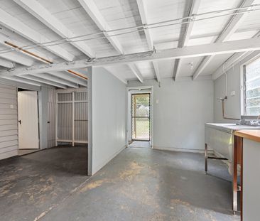 Spacious Kedron Home with Downstairs Retreat & Fully Fenced Yard - Photo 6