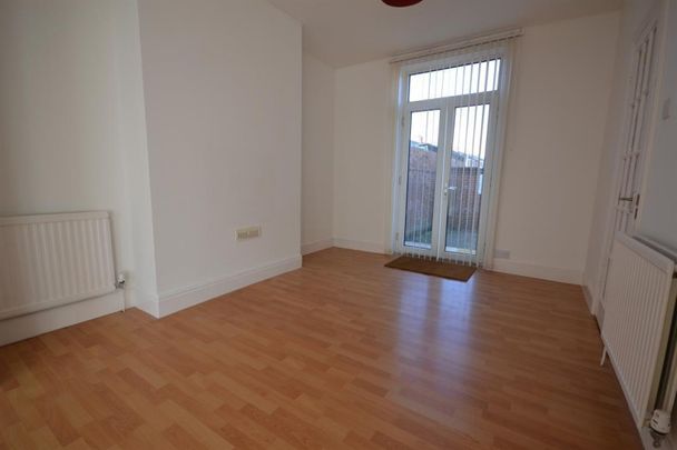 3 bedroom House To Let - Photo 1