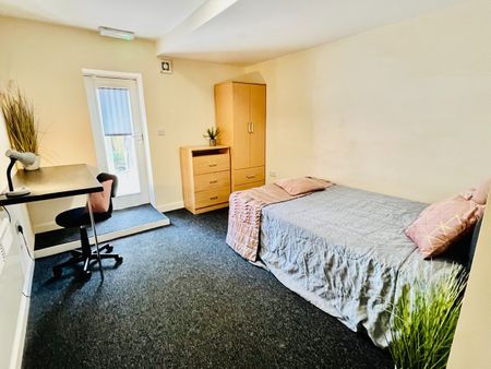 2 Bed Flat, Glossop Road, S10 - Photo 3