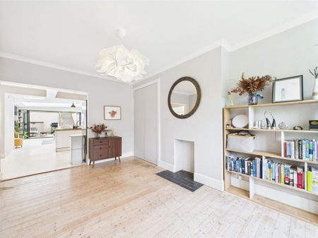 3 bedroom terraced house to rent - Photo 2