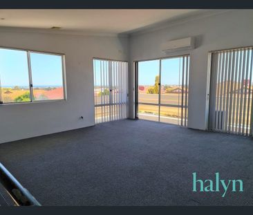 Spacious Family Home in Quiet Currambine Street - Photo 1
