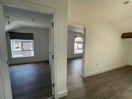 2 bedroom flat to rent - Photo 2