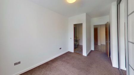 2 bedroom flat to rent - Photo 4