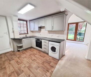 2 bedroom detached house to rent - Photo 1