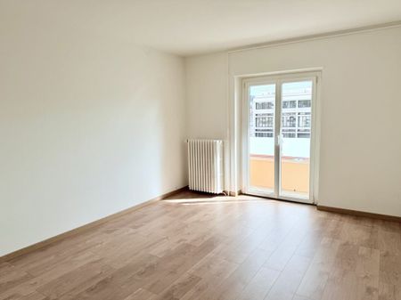 APPARTEMENT LUMINEUX DE 3.0 PIÈCES AVEC BALCON ET VUE DÉGAGÉE ! - Foto 5