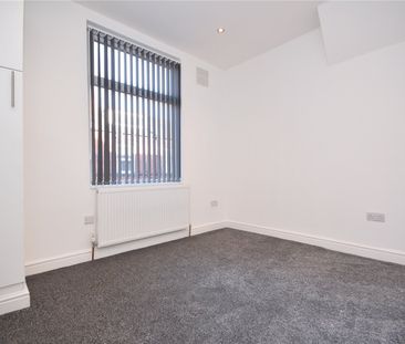 13, Marley Place, Leeds, West Yorkshire, LS11 8QW - Photo 2