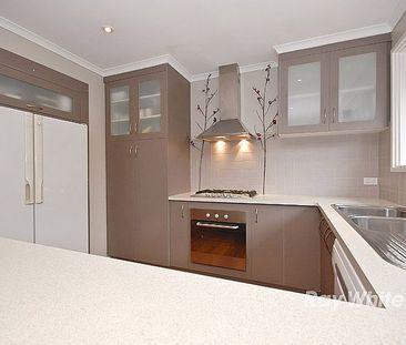 Great Opportunity - Family Home - Photo 3