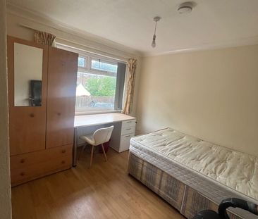 Room in a Shared House, Roman Way, B15 - Photo 3