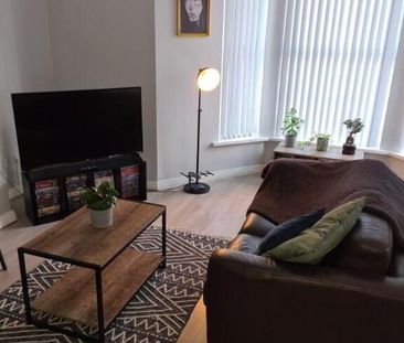 1a Woodland Avenue, Belfast, BT14 6BY - Photo 1