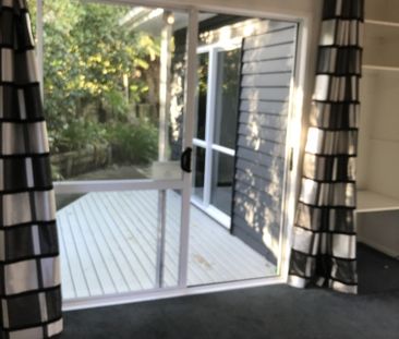 Property Management27A Park Hill Road, Birkenhead - House for Rent - Photo 2