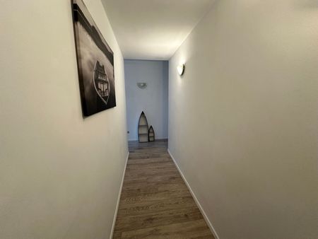 TE HUUR - ruim appartement met 3 slaapkamers - Foto 3